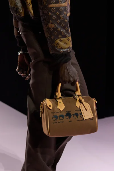 Look 35